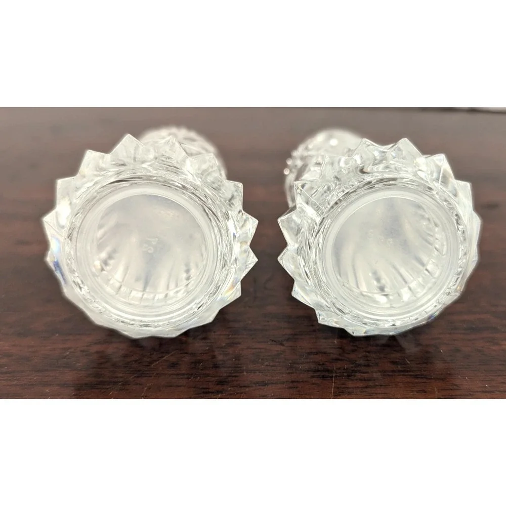 Vintage Clear Pressed Glass Salt Pepper Shakers Starburst Fan Pattern Crystal
